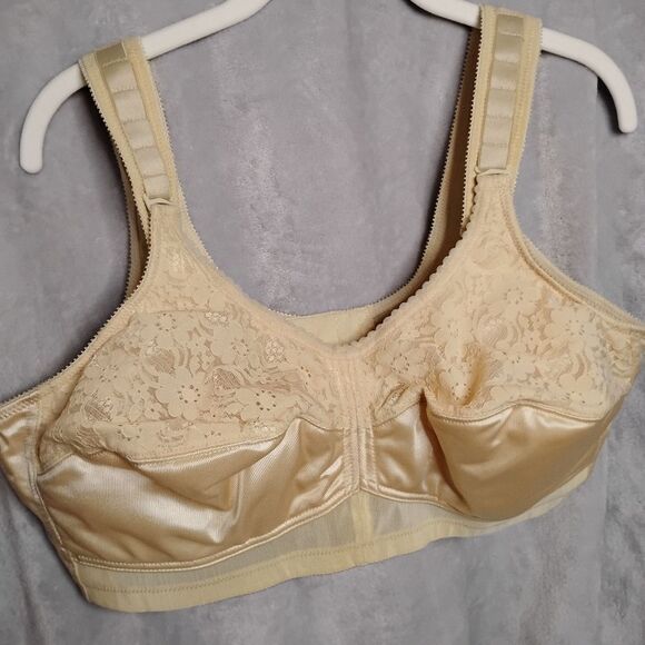 Mastectomy Bra One Of Many - Picture 1 of 3